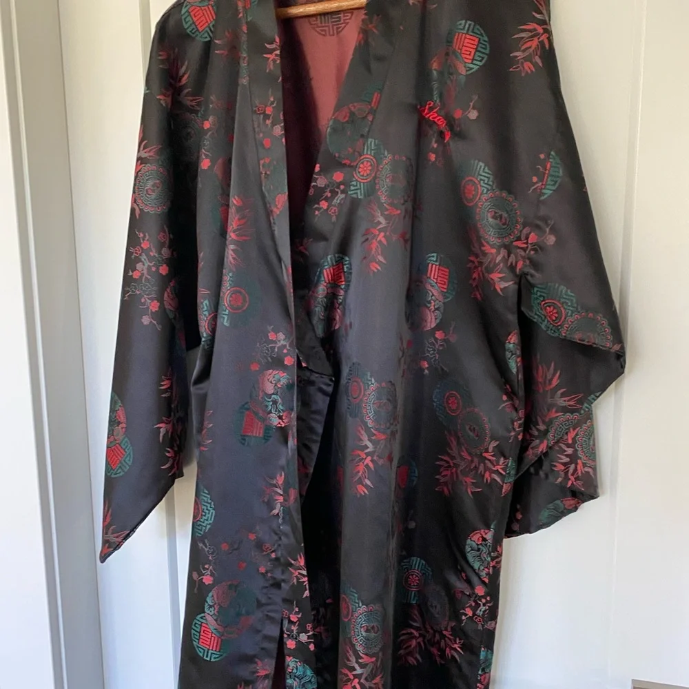 Kimono Embroidered “Shar”.  One size, New - Picture 2 of 4